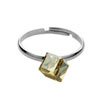 prsten ze SWAROVSKI ELEMENTS kostika 6mm v barv golden shadow